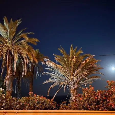 Apartament La Caleta *